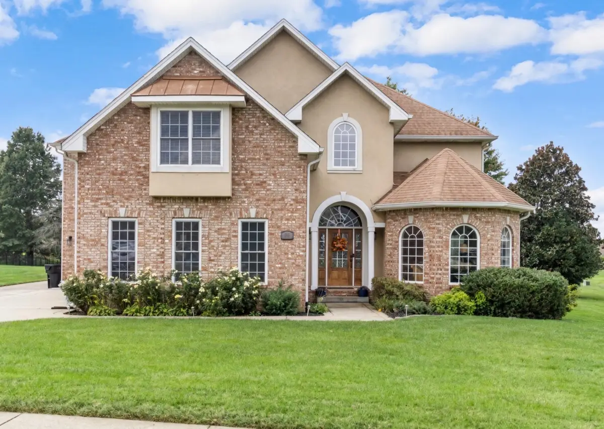 242 Gray Hawk Trl, Clarksville, TN 37043 - #1