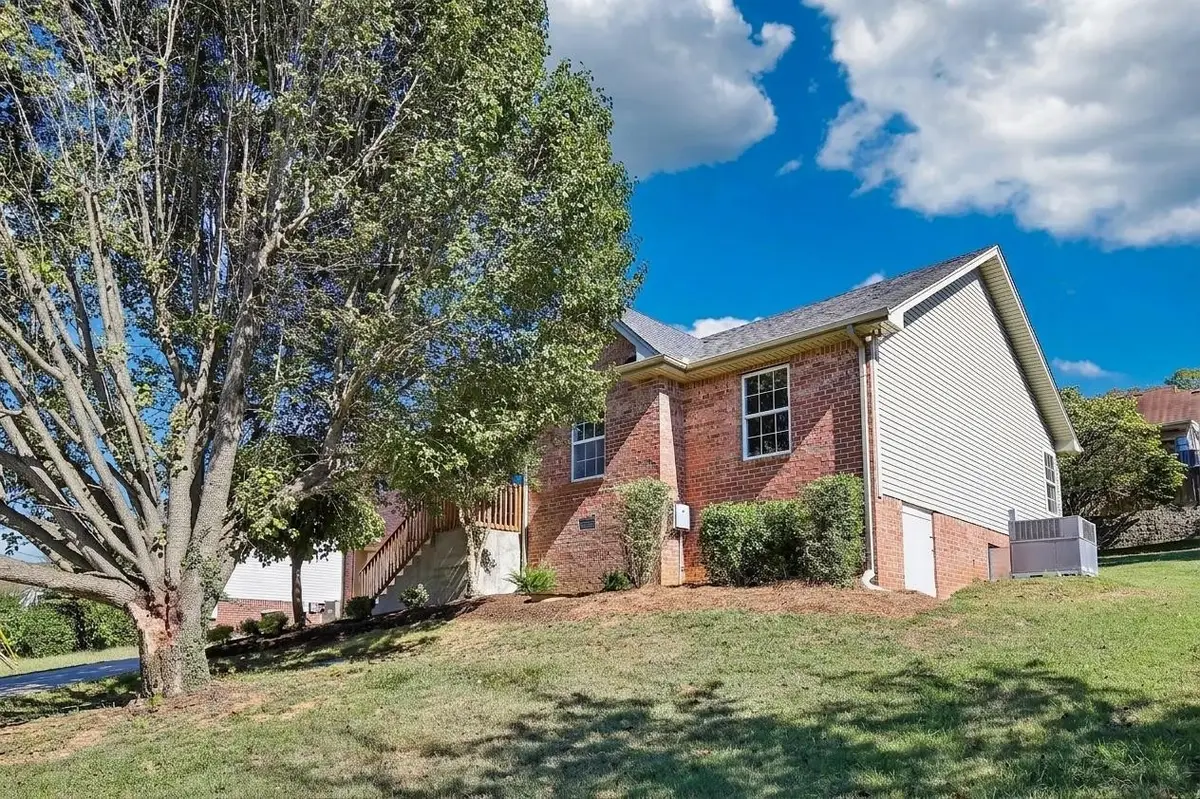 120 Jesse Brown Dr, Goodlettsville, TN 37072 - #1