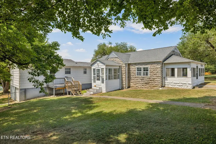 810 Ridge Rd, Maryville, TN 37803 - #2