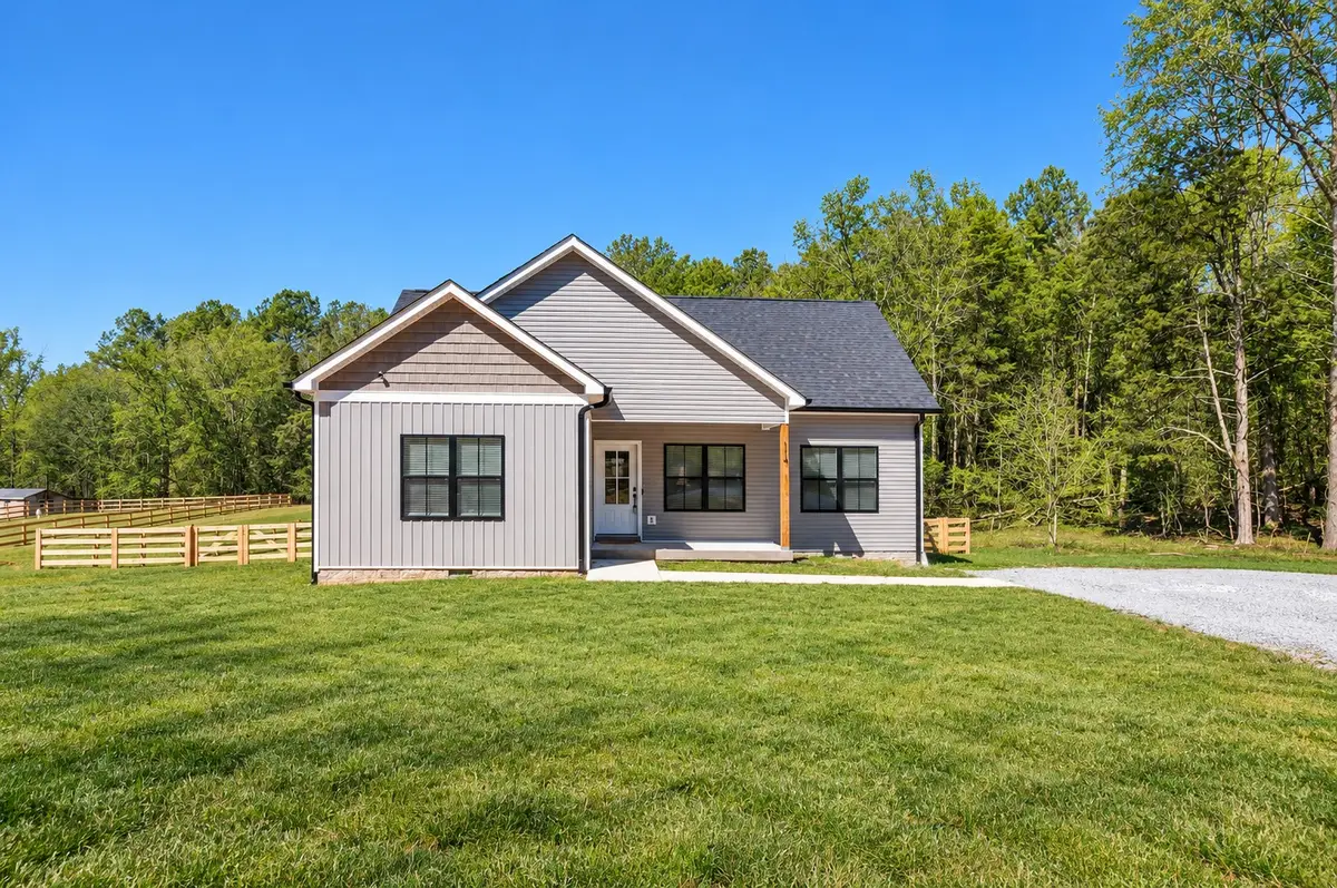 114 Long Rd, Charlotte, TN 37036 - #1