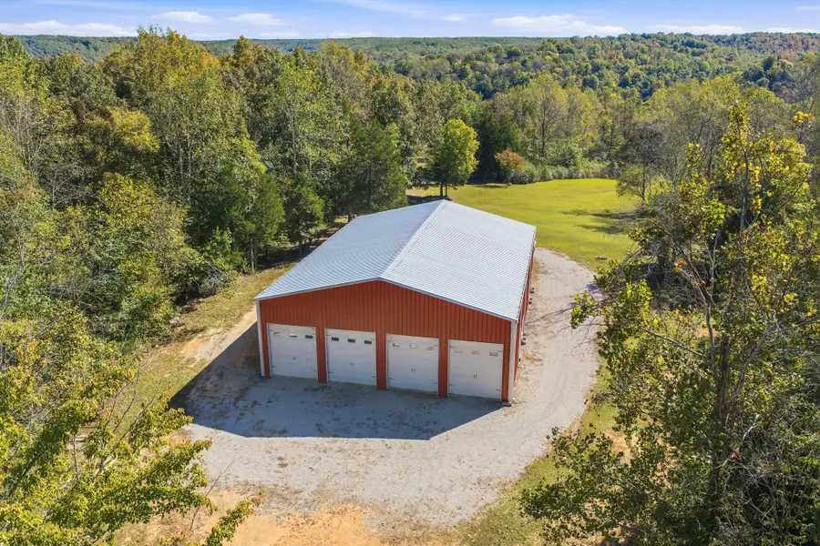 135 Regina Ln, Hohenwald, TN 38462 - #3