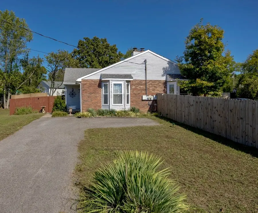1209 Cabana Cir, Nashville, TN 37214 - #2