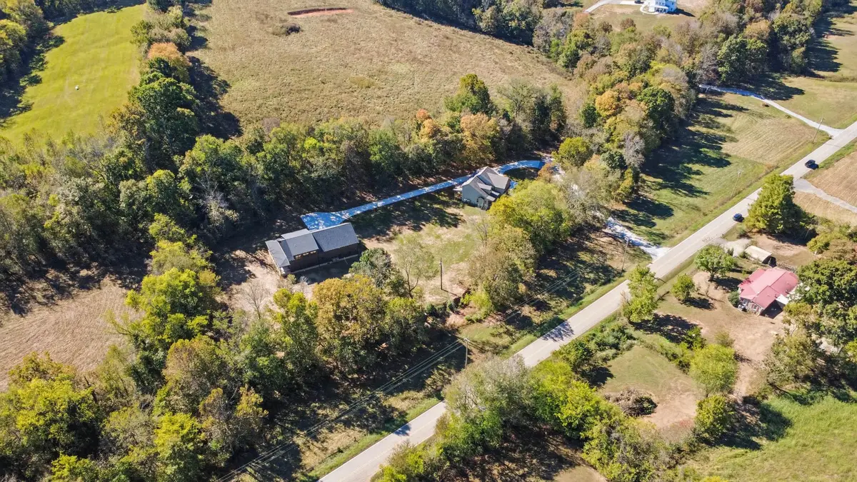 1046 Indian Creek Rd, Cumberland Furnace, TN 37051 - #1