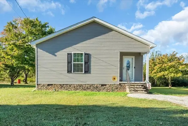 1306 Old Cowan Rd, Winchester, TN 37398