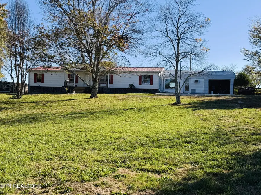1033 Mcghee Rd, Jamestown, TN 38556 - #2
