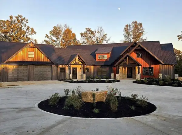 2455 Hwy 438, Centerville, TN 37033