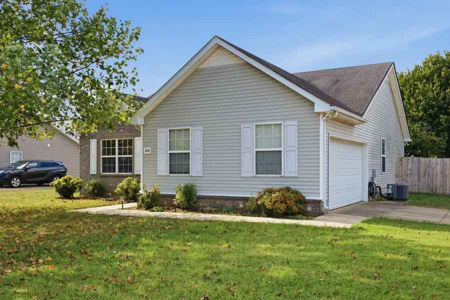 1808 Saint Andrews Dr, Murfreesboro, TN 37128 - #2