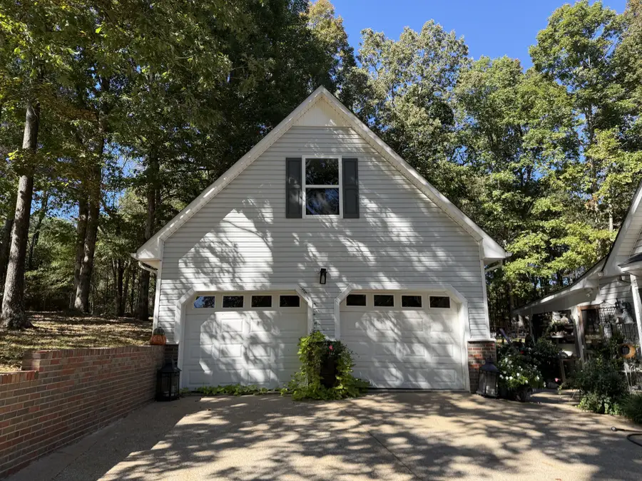 1051 Alex Dr, Lawrenceburg, TN 38464 - #2