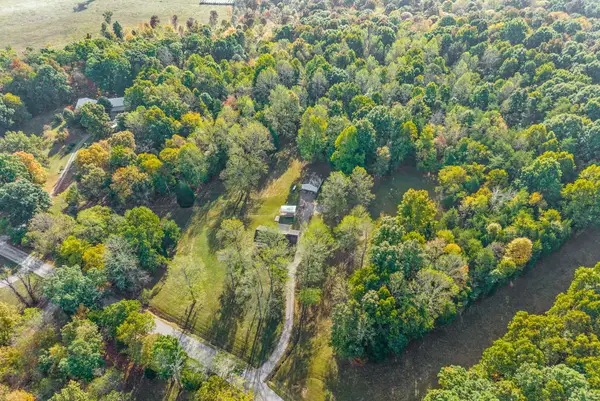 16350 Froghop Rd, Hopkinsville, KY 42240