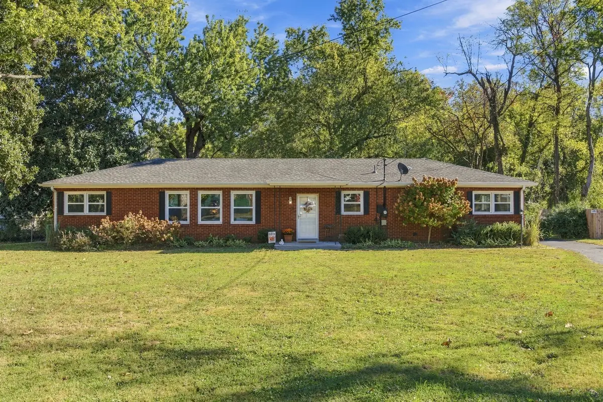 401 Mitchell Ave, Smyrna, TN 37167 - #1