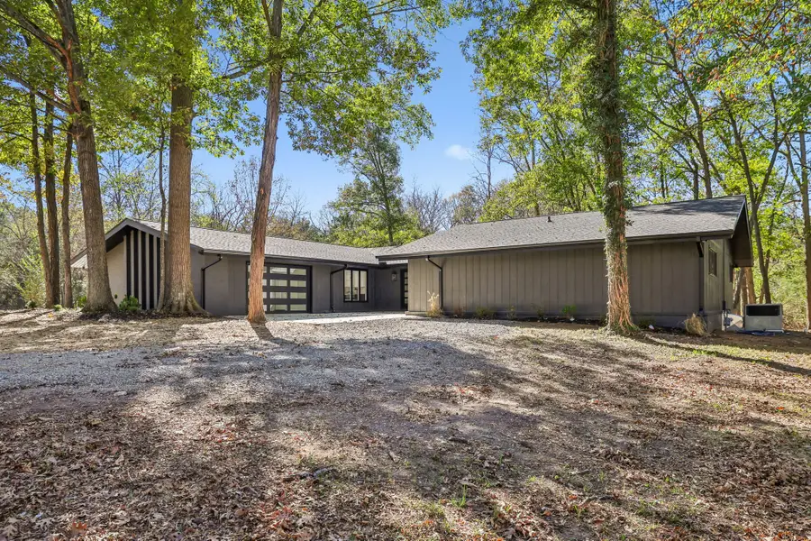 116 Teepee Ln, Shelbyville, TN 37160 - #3