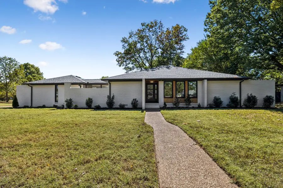 1707 Berkeley St, Murfreesboro, TN 37129 - #2
