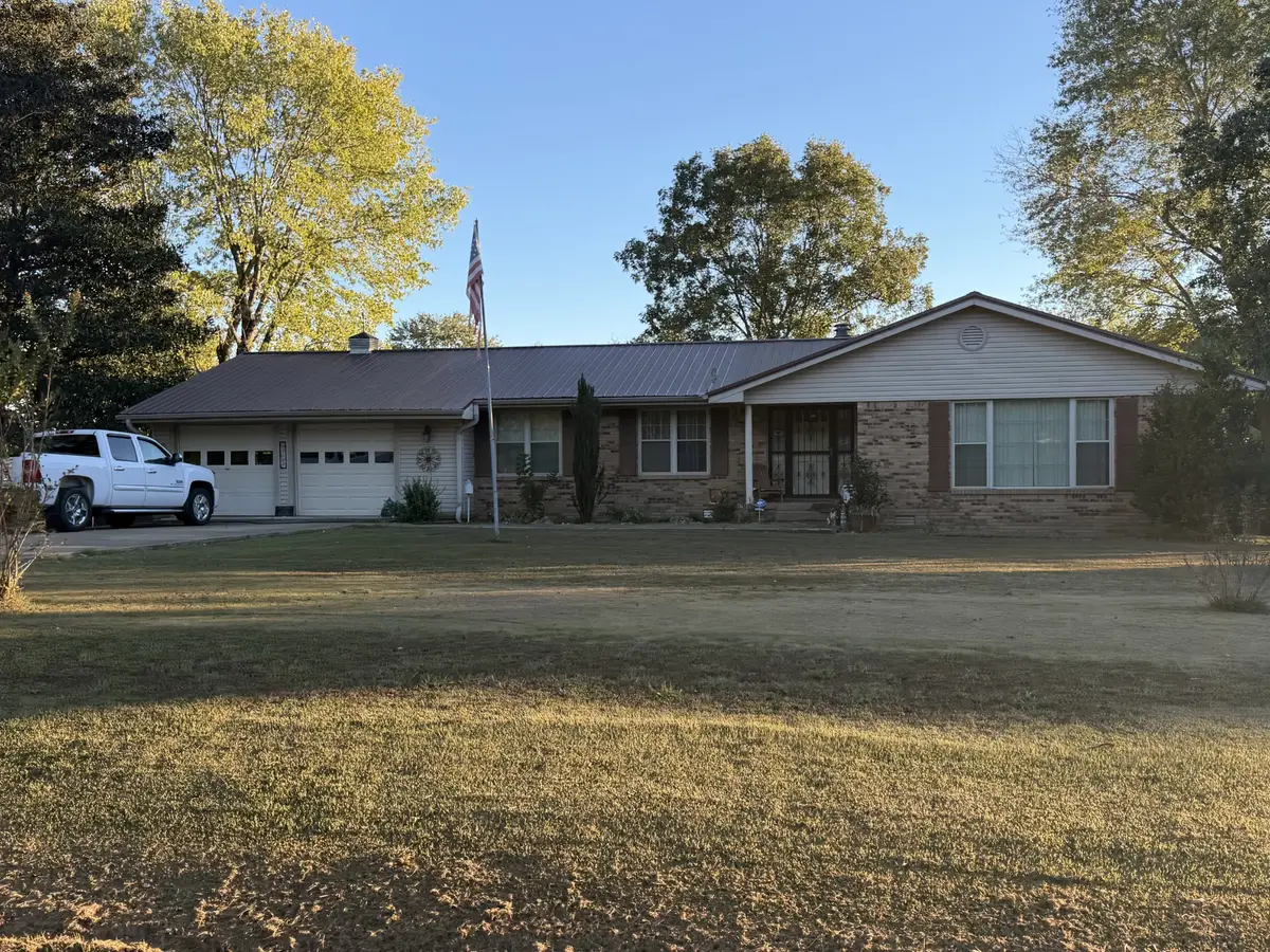 1100 Old Perryville Rd, Parsons, TN 38363 - #1