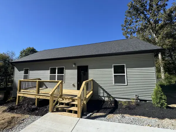 222 Hillandale Drive, Athens, TN 37303