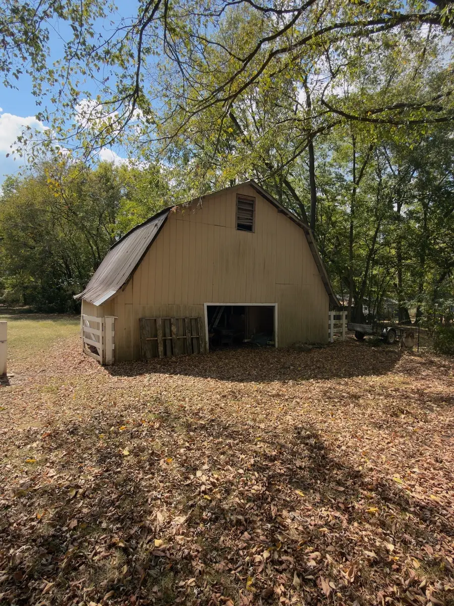 501 W High St, Woodbury, TN 37190 - #2