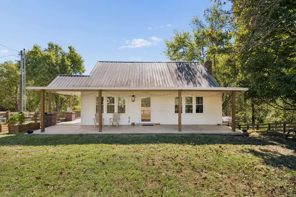 2349 Les Robinson Rd, Columbia, TN 38401