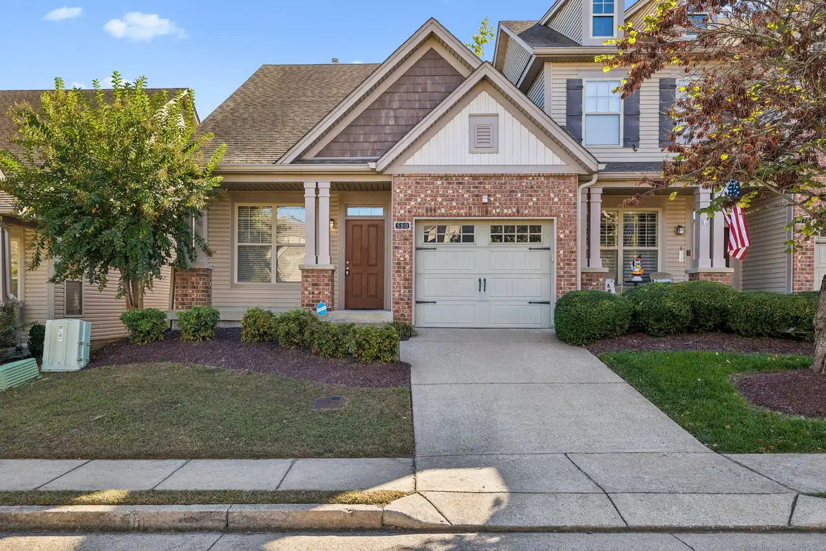 580 Griffin Cir, Hermitage, TN 37076 - #1