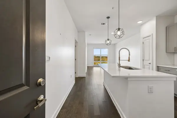 1677 54th Ave N #407, Nashville, TN 37209