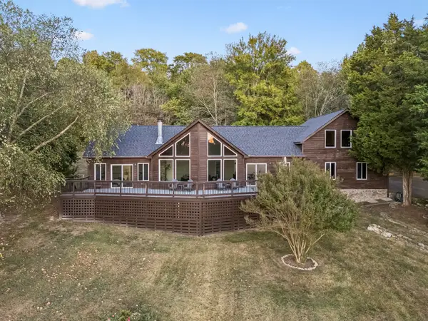 987 Mount Olivet Rd, Columbia, TN 38401
