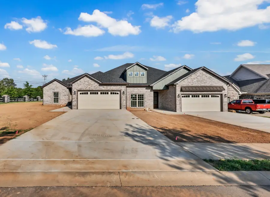 1101 Veridian Dr, Clarksville, TN 37043 - #2