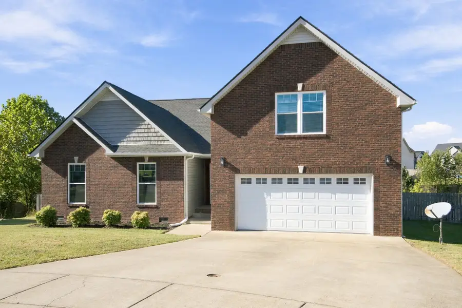 1716 Winterhaven Ct, Clarksville, TN 37042 - #2