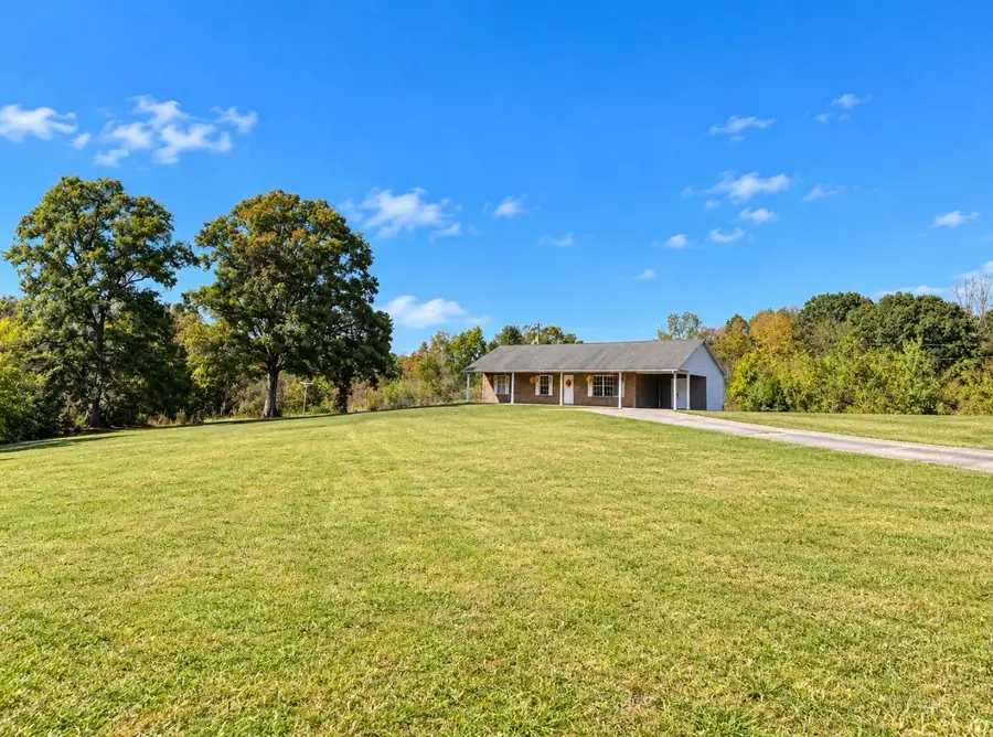 25 Hopewell Estates Ln, Erin, TN 37061 - #2