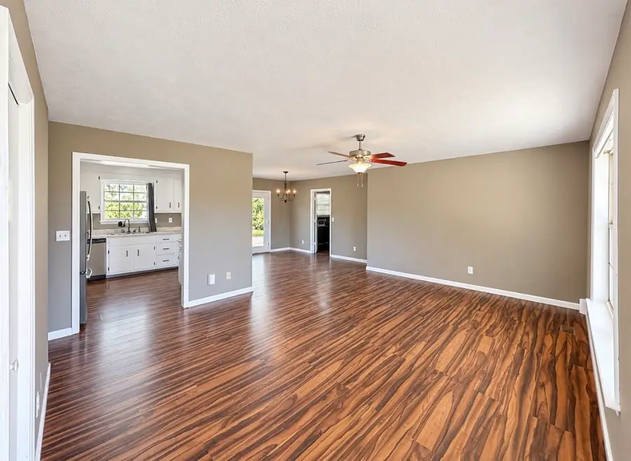 25 Hopewell Estates Ln, Erin, TN 37061 - #3