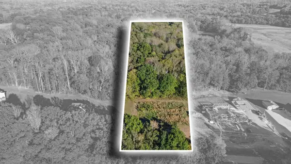 1271 Gholson Rd, Clarksville, TN 37043
