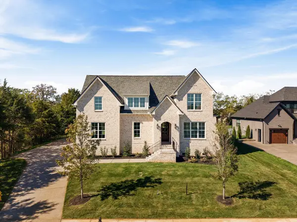 1010 Stone Creek Ln, Lebanon, TN 37087