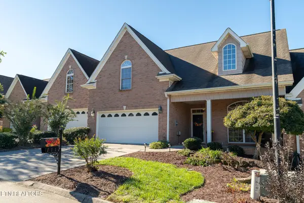1117 Creekside Village Way, Seymour, TN 37865