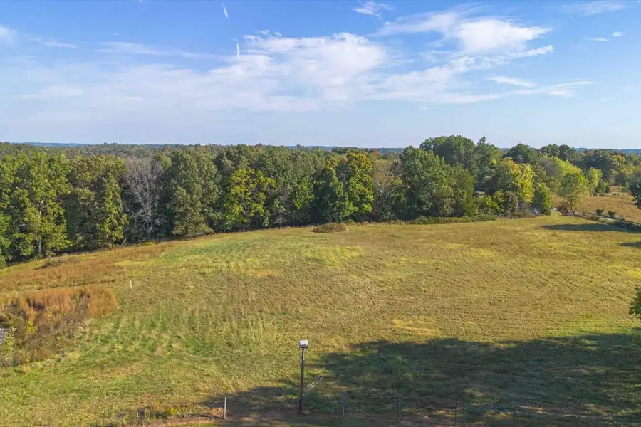 517 West George Durham Road, Westmoreland, TN 37186 - #2