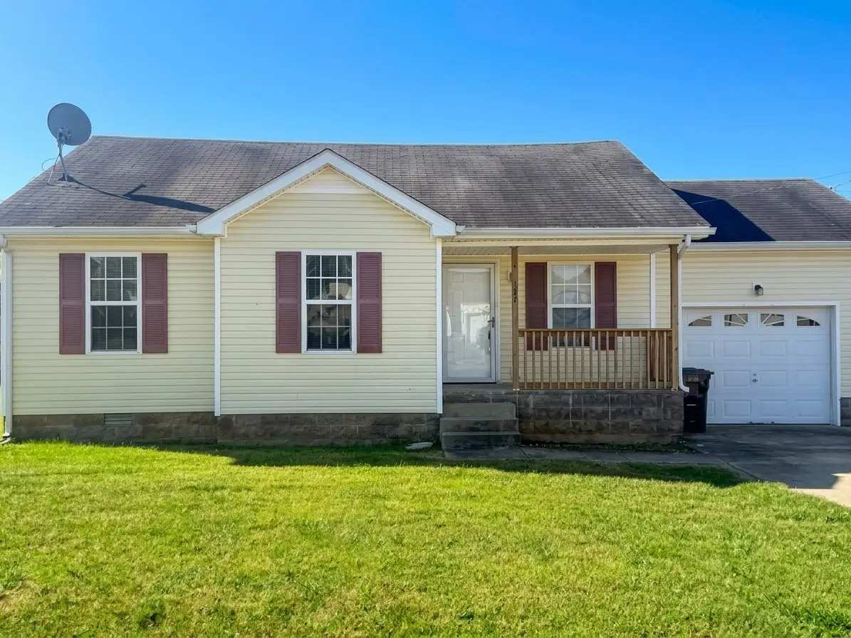 107 Gleaves Ln, Oak Grove, KY 42262 - #1