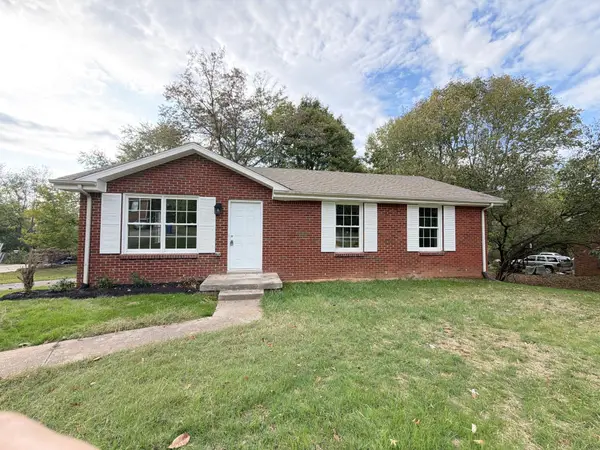 1816 Apex Dr, Clarksville, TN 37040