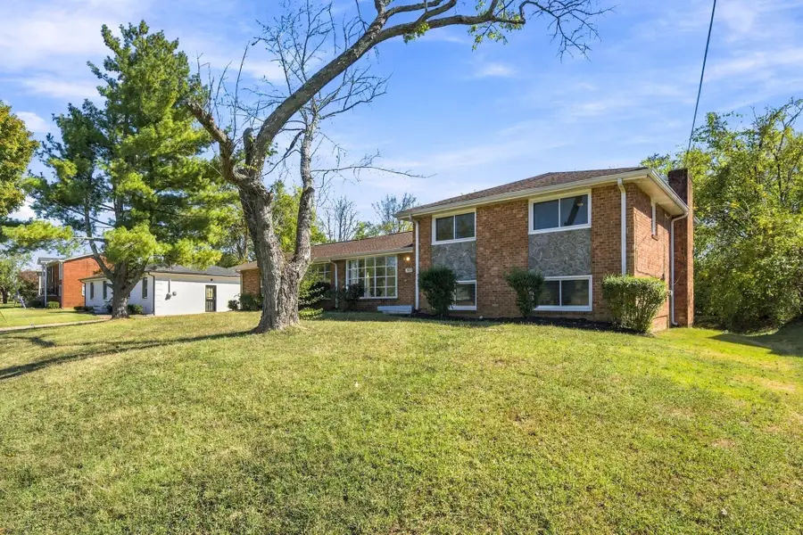 747 Rowan Dr, Nashville, TN 37207 - #2