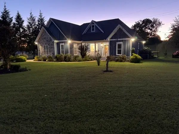 203 Oak Crest Dr, Sparta, TN 38583