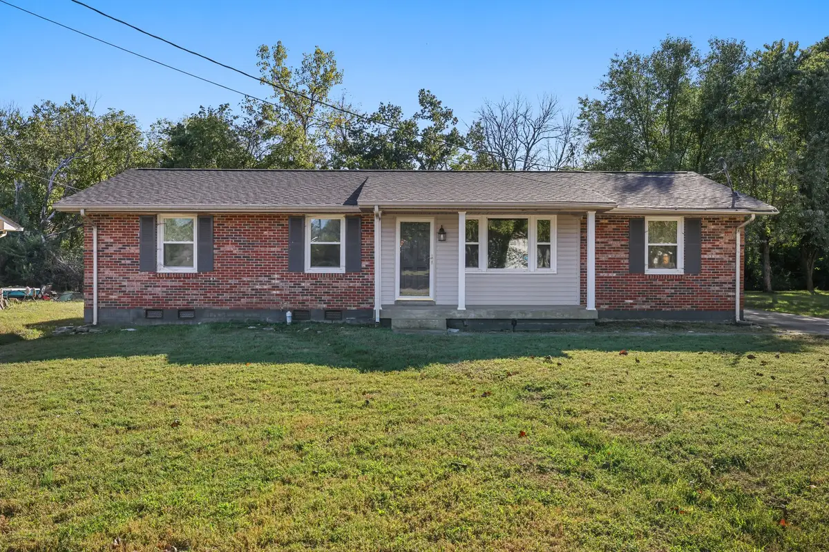 445 Janette Ave, Goodlettsville, TN 37072 - #1