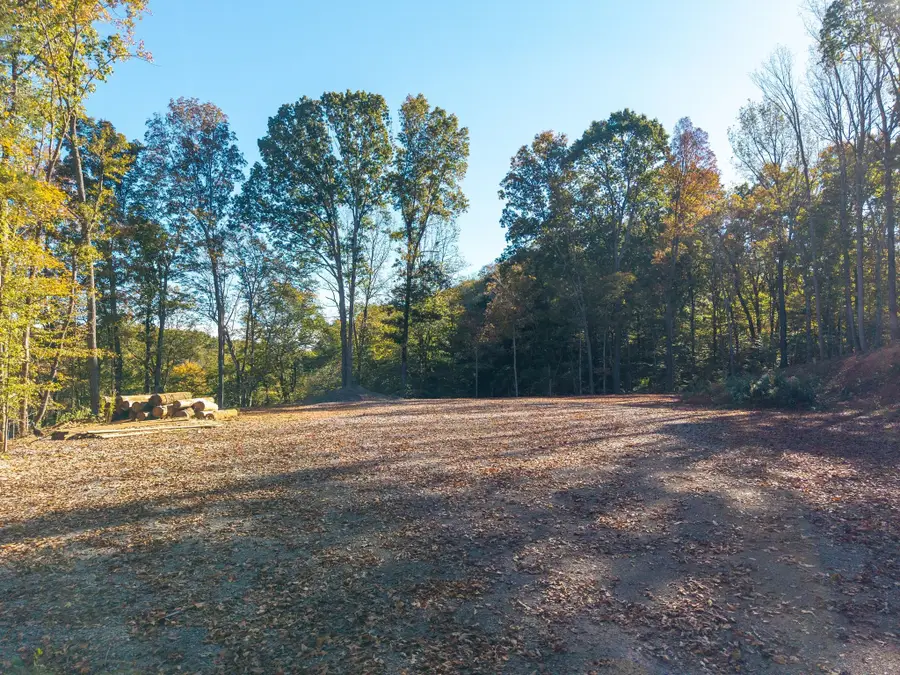 1217 Columbia Rd, Charlotte, TN 37036 - #3