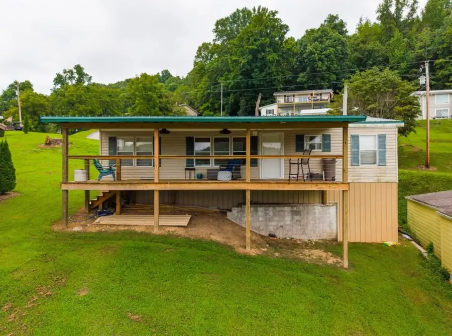 1025 Austin Lake Rd, Baxter, TN 38544 - #3