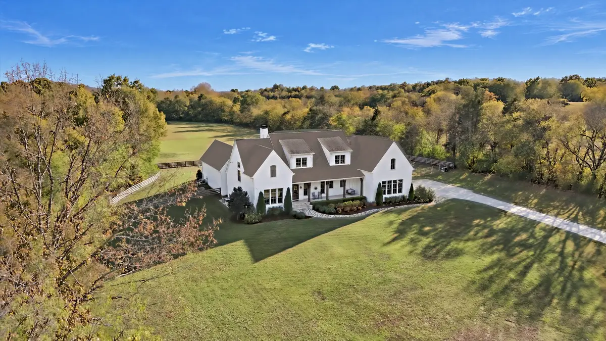 6659 Flat Creek Rd, Spring Hill, TN 37174 - #1