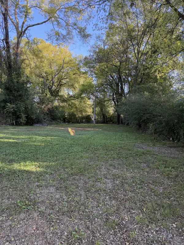 1225 E 35th St, Chattanooga, TN 37407