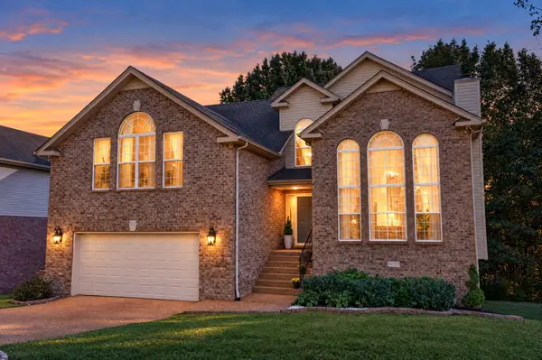 5473 Oak Chase Dr, Antioch, TN 37013
