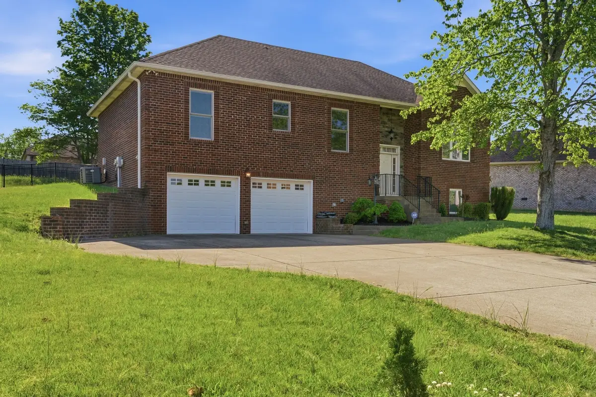 2010 Rebekah Dr, Greenbrier, TN 37073 - #1