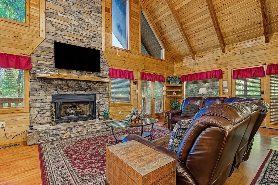 817 Boone Acres Ln, Pigeon Forge, TN 37863 - #3