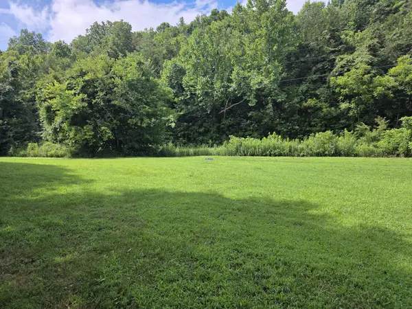 0 Russell Ln, Pleasant Shade, TN 37145