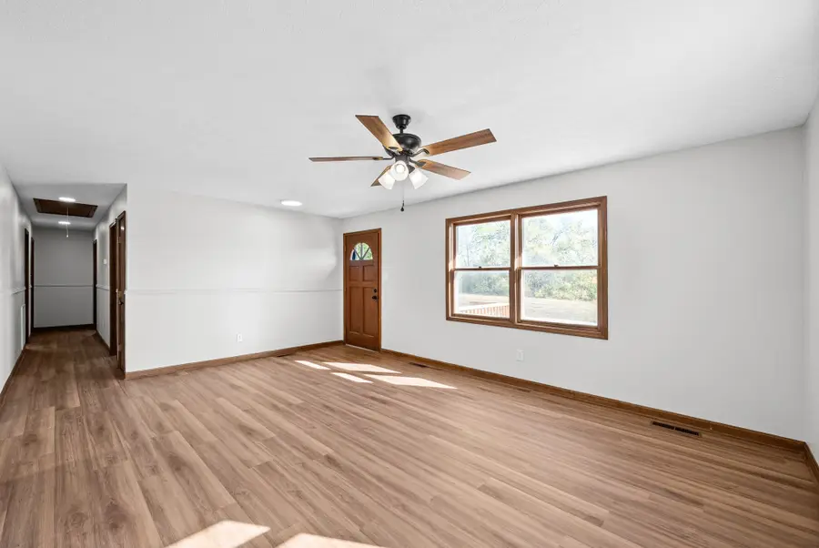 305 Buttermilk Rd, Hopkinsville, KY 42240 - #2