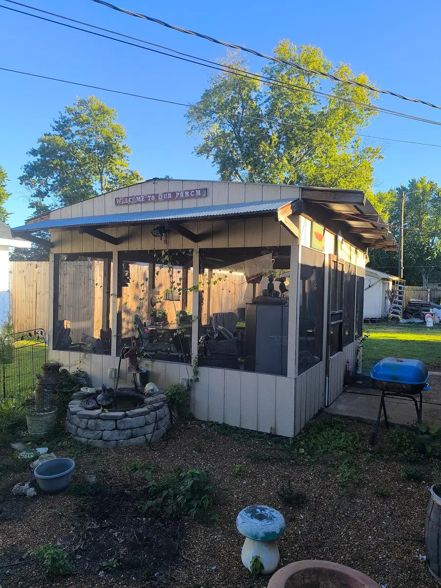 302 Mathis Ave, Obion, TN 38240 - #2