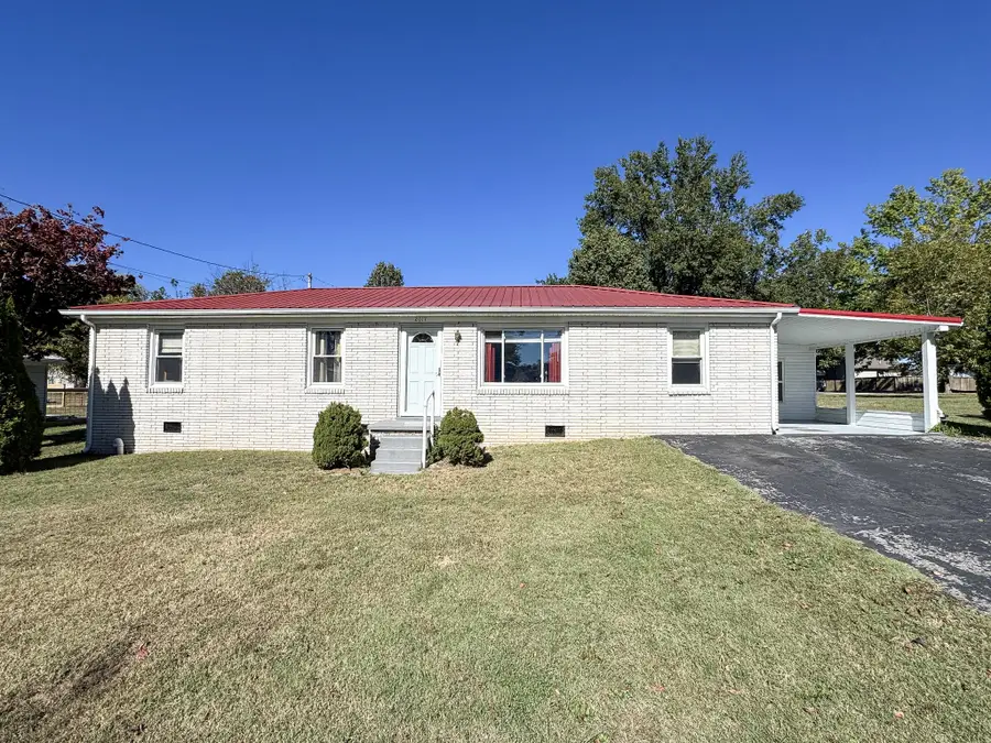 1973 Stevens Dr, Westmoreland, TN 37186 - #2