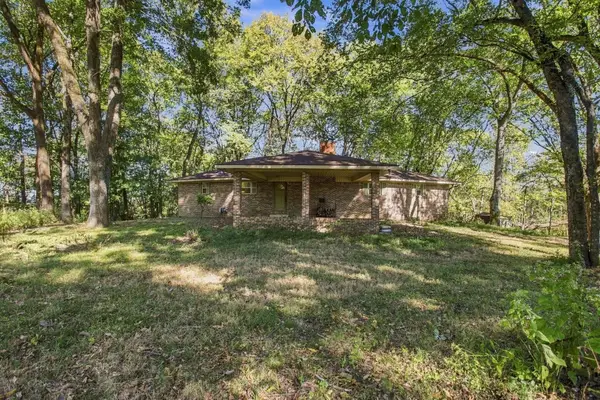 520 Mountain View Dr, Pulaski, TN 38478