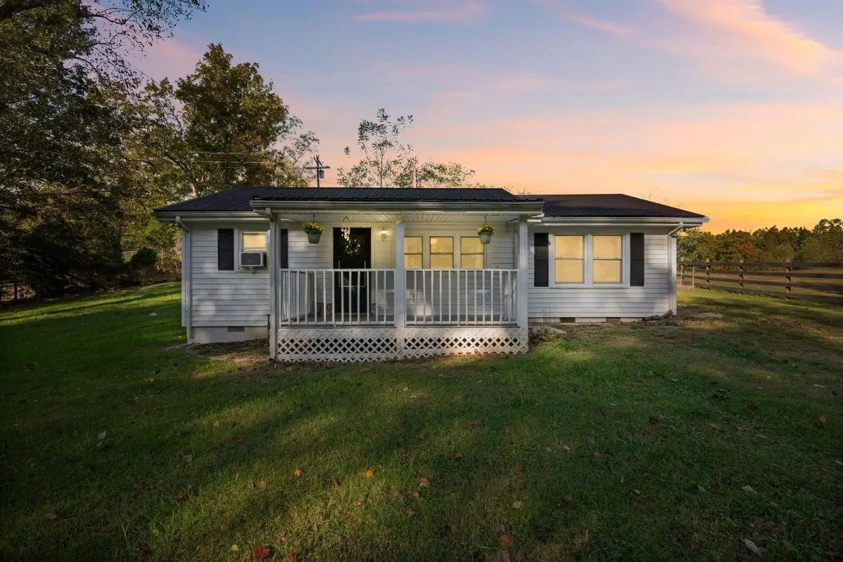 1155 Westfield Rd, Dickson, TN 37055 - #1