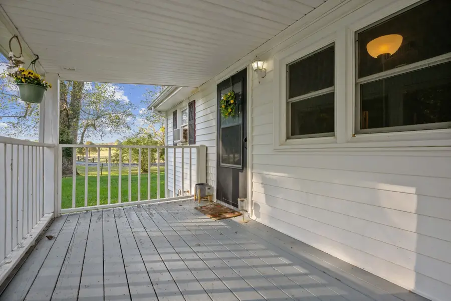 1155 Westfield Rd, Dickson, TN 37055 - #2